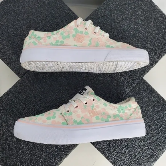 DC Shoes Youth 5 Girl's Trase TX Skate Shoes Floral Design Canvas