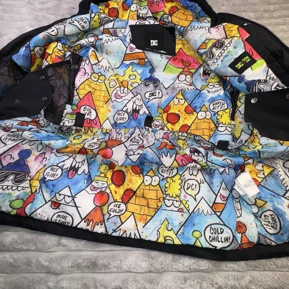 DC x Kevin Lyons Coat Mens XS 10K Black Snowboard Ski Winter Jacket Cartoon RARE