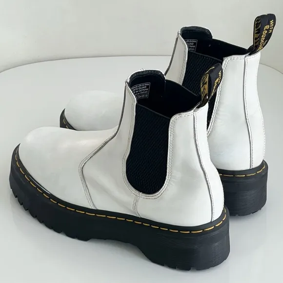 Doc Martens 2976 Quad Platform White Chelsea Boots Women's Size 10 Dr. Martens