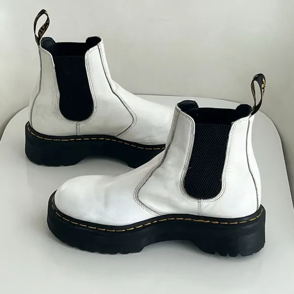 Doc Martens 2976 Quad Platform White Chelsea Boots Women's Size 10 Dr. Martens