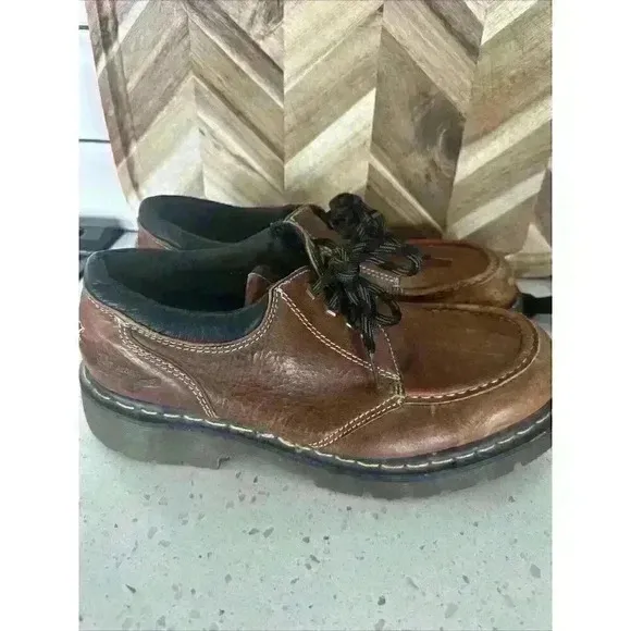 Doc‎ Martins platfom shoes peanut vitage 90 size 10 style code 8A25