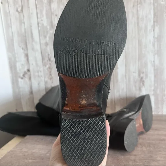 Donald J Pliner Nellie Tall Leather Riding Boots Size 8