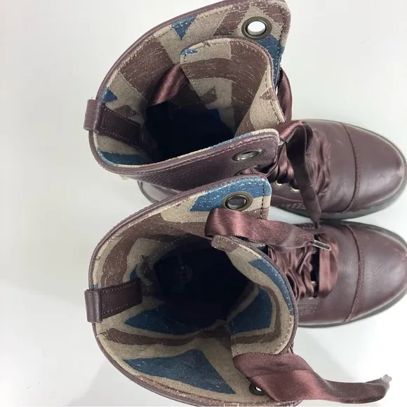 Dr. Doc Martens Women’s Aimilie Dark Burgundy Leather Fold Over Boots Size 6.0
