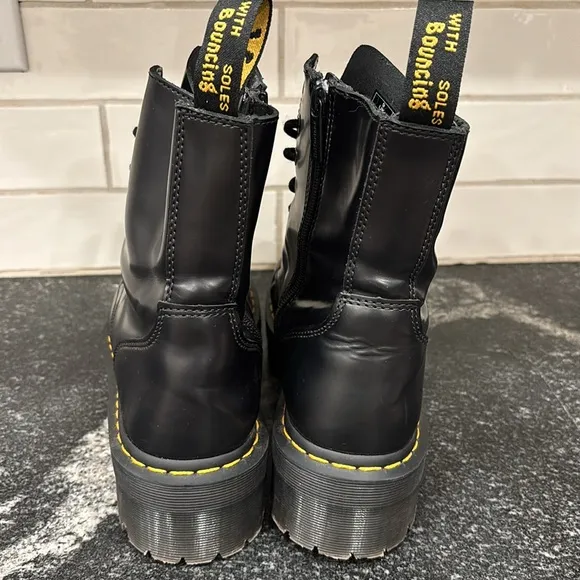 Dr. Martens Jadon Smooth Leather Platform Black Boots – Men’s 10 / Women’s 11
