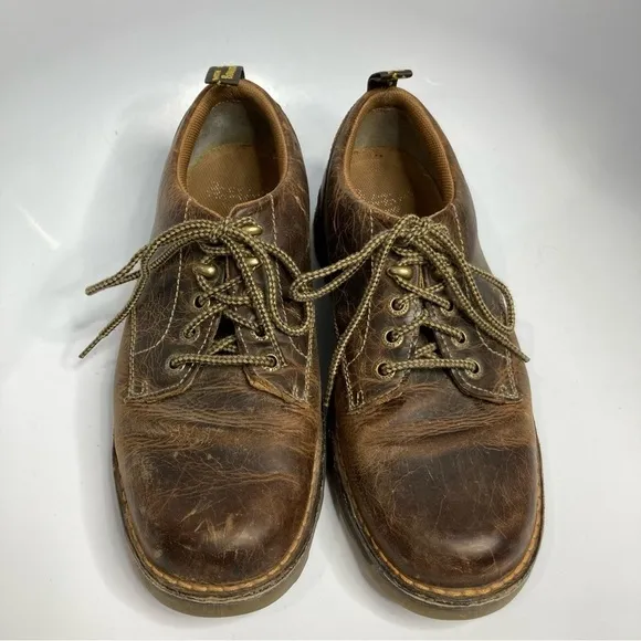 Dr. Martens Lachlan shoes leather size 12