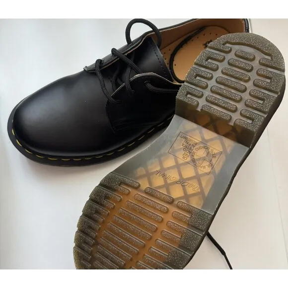 Dr. Martens  Oxford Shoes 11838 Men’s 11 Black Smooth Leather NWOT - NWOB
