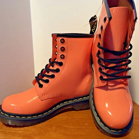 Dr. Martens Women's 6 Boot 8 Eye Lace Up 1460 Patent Leather Pink Coral Lucido