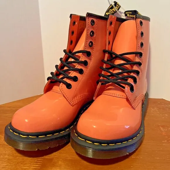 Dr. Martens Women's 6 Boot 8 Eye Lace Up 1460 Patent Leather Pink Coral Lucido
