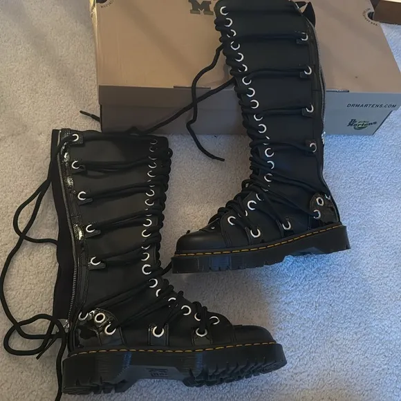 Dr Martin Daria 1B60 Bex boots