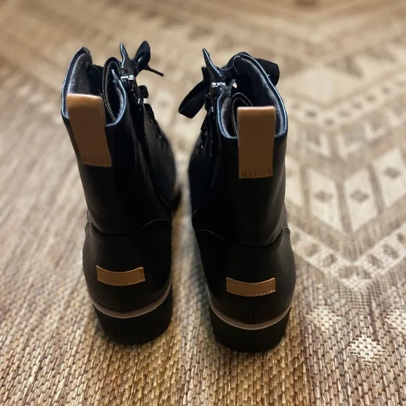 Dr. Scholl’s | Military Inspired Faux Leather Boots | Like New | Size 11