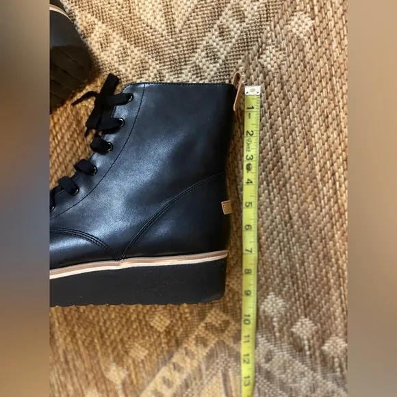 Dr. Scholl’s | Military Inspired Faux Leather Boots | Like New | Size 11