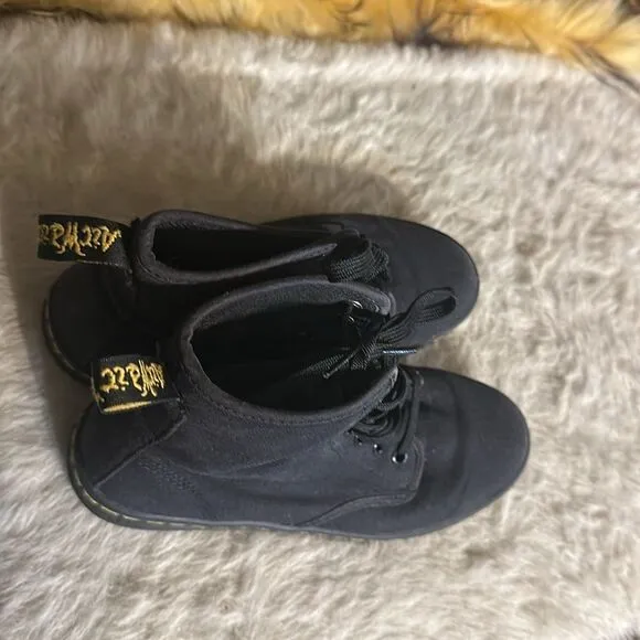 Dr. Martins shoes 6 (4100)