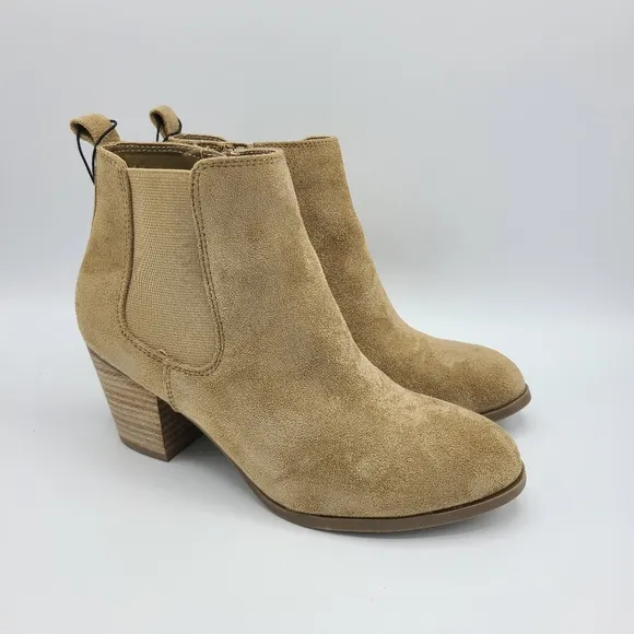 DV By Dolce Vita Collyns Short Bootie Ankle Boot Faux Suede Stone Tan
