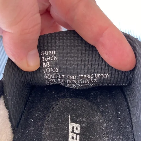 Earth Shoes, Sherpa lining, felt outer finish.