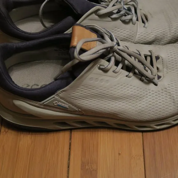 ECCO Biom Cool Pro Gore-Tex Yak Leather Golf Shoe
