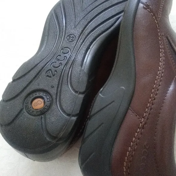 Ecco leather slip on shoes