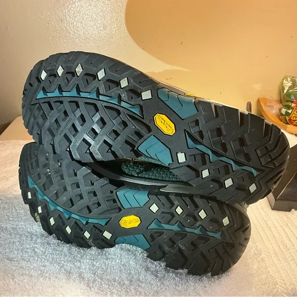 Eddie Bauer Green Works Shoes for Men 11