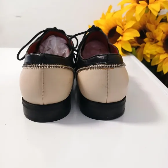 Elegant Black Leather Women's Shoes