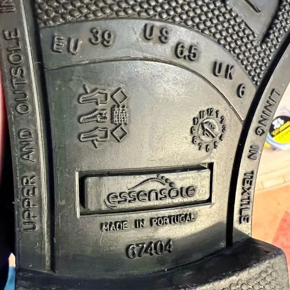Essensole Tall Black Ridding Boots