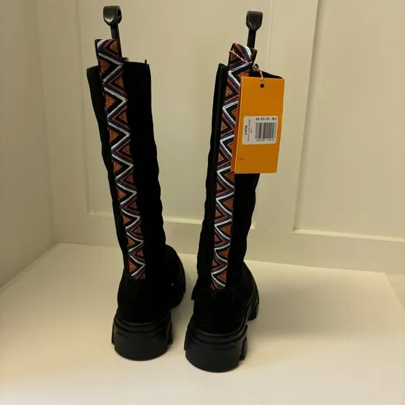 Farm Rio Boots Knee High Lug Sole Black Suede Tall Chunky Embroidery Sz 8.5
