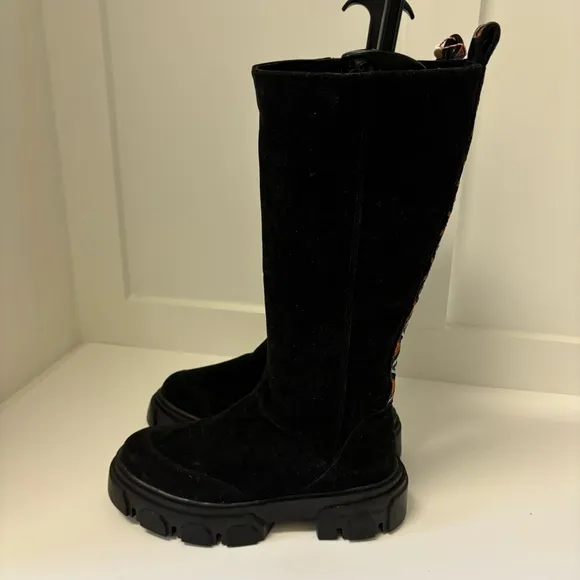 Farm Rio Boots Knee High Lug Sole Black Suede Tall Chunky Embroidery Sz 8.5