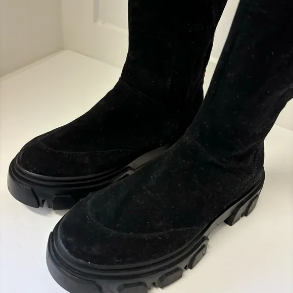 Farm Rio Boots Knee High Lug Sole Black Suede Tall Chunky Embroidery Sz 8.5