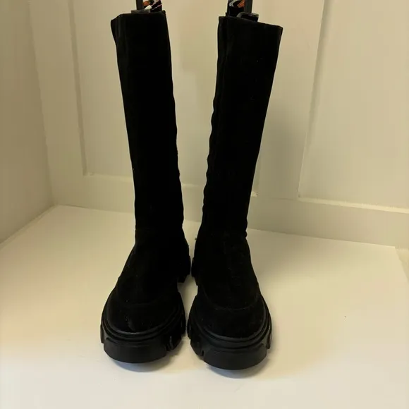 Farm Rio Boots Knee High Lug Sole Black Suede Tall Chunky Embroidery Sz 8.5