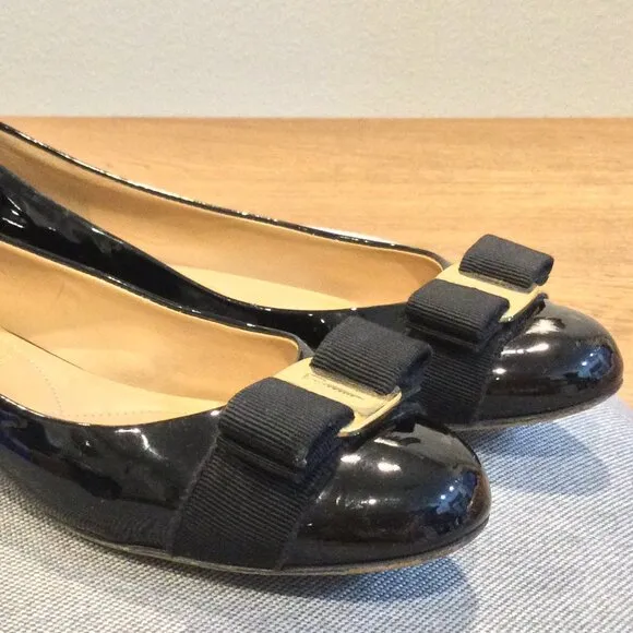 Ferragamo Varina ballerina shoes  SZ 5.5