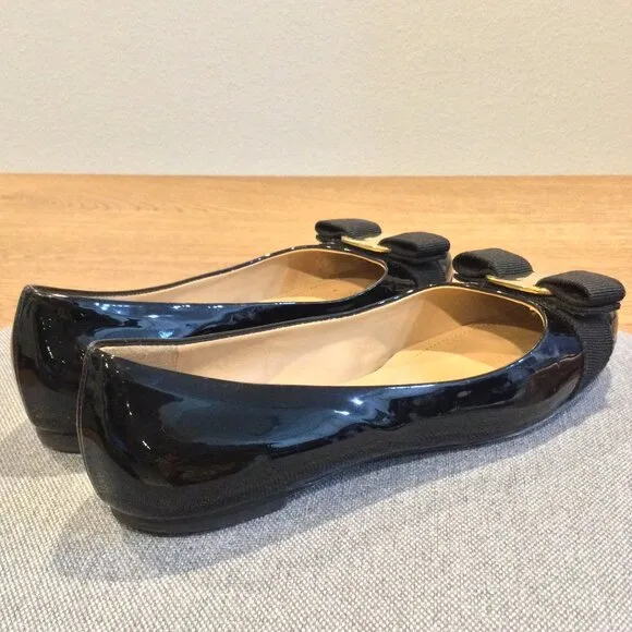 Ferragamo Varina ballerina shoes  SZ 5.5