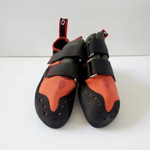 Five Ten Arrowhead Climbing Shoes Size 3 NEW NIB
