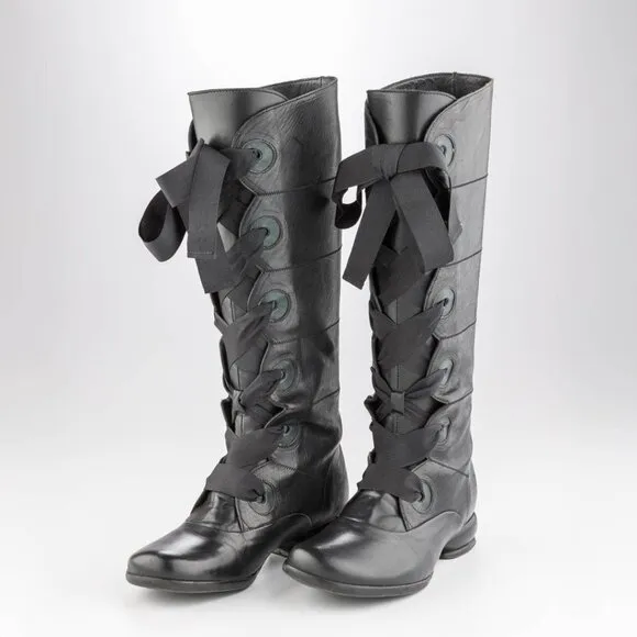 Fluevog - Dana Tall lace-up boot Black - sz 6.5