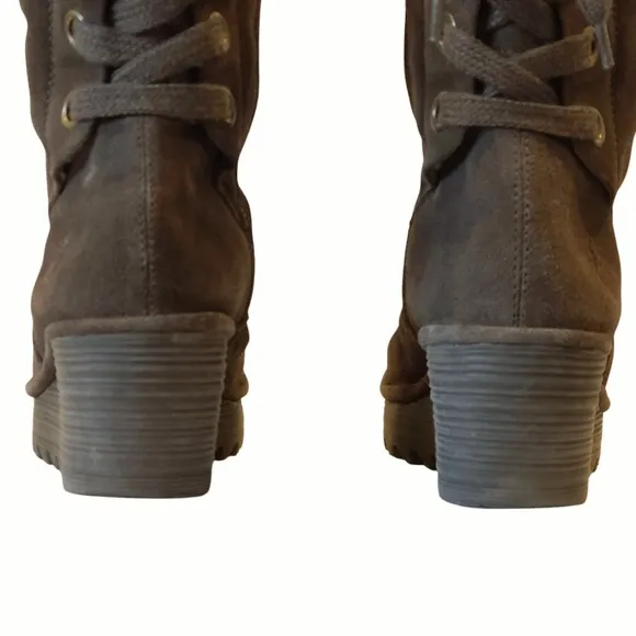 Fly London Yada Green Suede Wedge Boots Size 39 8-8.5 US  Lace back Mid Calf