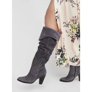 Free People   Jeffrey Campbell Gray Womens Kamala Suede Tall Boot Sz 9.5 Ret 175