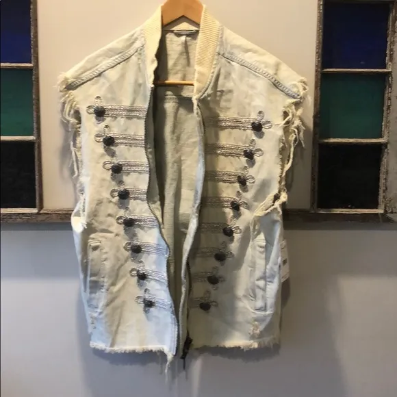 Free people vest