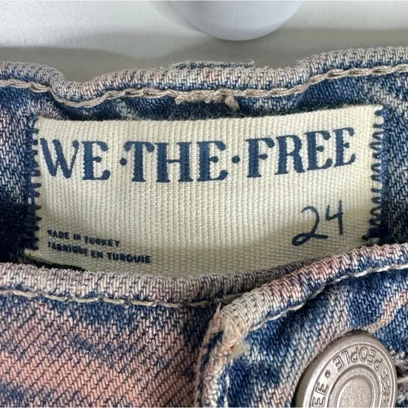 FREE PEOPLE We The Free NEW Aurora Mid Rise Jeans Crystal Embellished Sz 24 RARE
