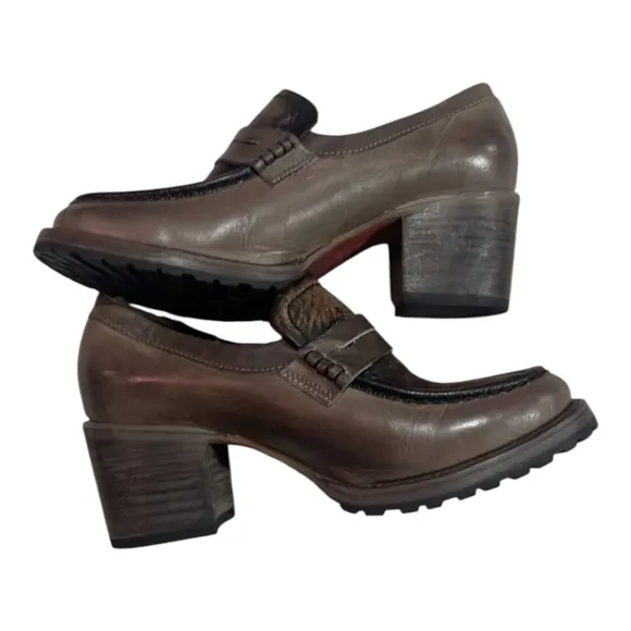 Freebird Bristol Brown &amp; Black Loafers Women's size 10