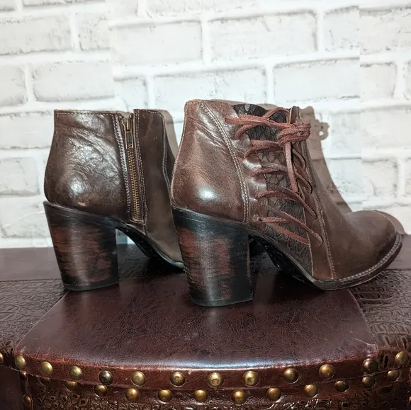 FreeBird BROOK Ankle Boots size 10