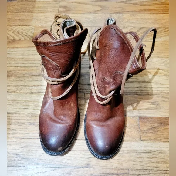 FREEBIRD by Steven - Casey Ankle Boots Distressed Cognac Leather Boho Western