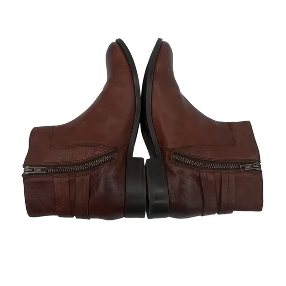 Frye Brown Molly D Ring Buckle Ankle Boots Size 8 1/2 Women's