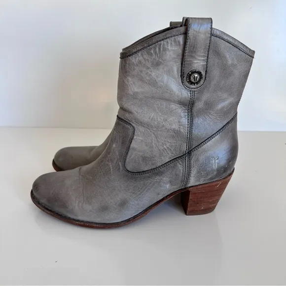 Frye Jackie Button Short Booties in Ice Washed Antique 11B