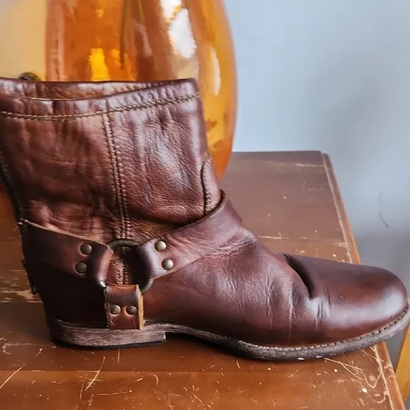 Frye Phillip Harness Boots with Zip Up Back 8b