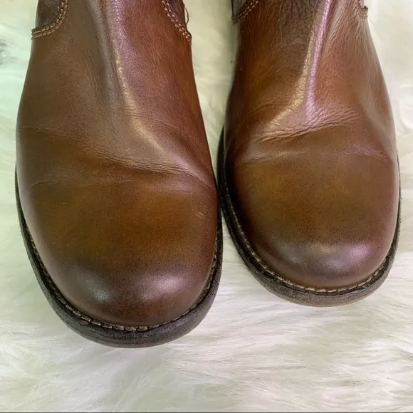 FRYE Phillip Tall Pebbled Brown Buckle Leather Riding Boots, 7.5B