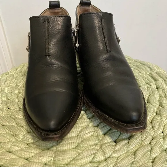 Frye Sacha Moto Black Leather Shootie Zip Ankle Boots