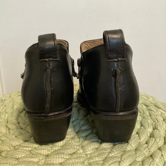 Frye Sacha Moto Black Leather Shootie Zip Ankle Boots