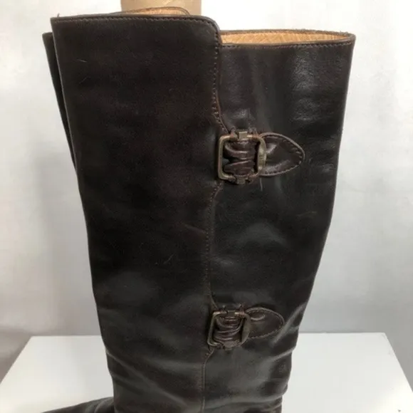 𝅺Frye tall brown boots