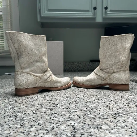 Frye Veronica Short Boots