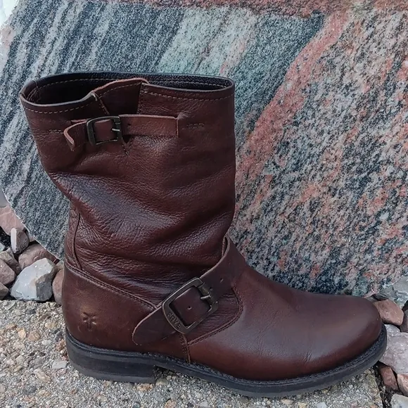 Frye Veronica short slouch brown leather moto buckle strap boots womens 7.5