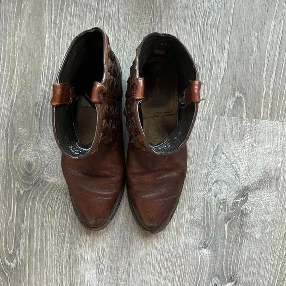 Frye Wyatt Distressed Brown Leather Studded Short Western Boots