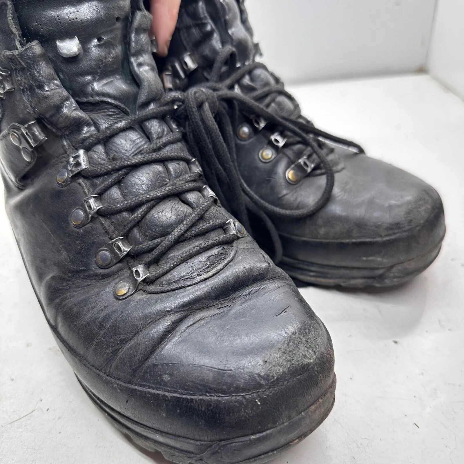 German Army Black Leather Army Heavy Duty Combat Boots Meindl Size EU 42 UK 8