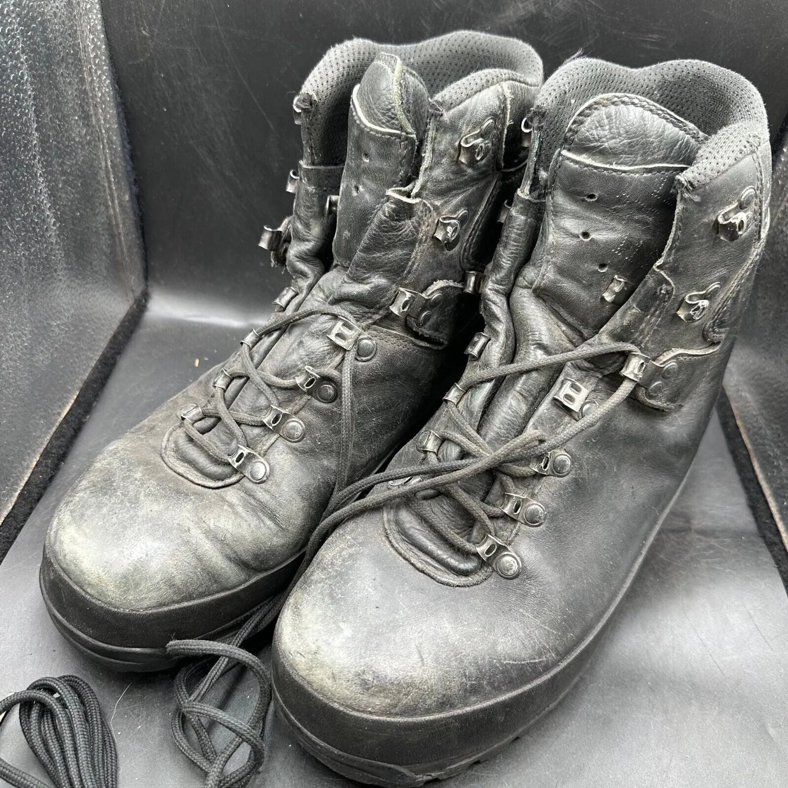German Army Black Leather Army Heavy Duty Combat Boots Meindl Size EU 43 UK 9